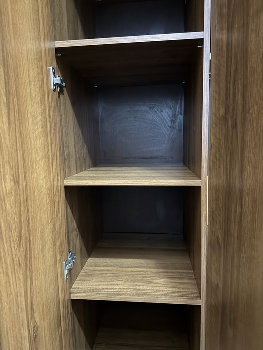 Продам шифоньер комодом