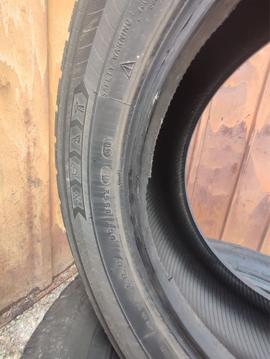 Всесезонни гуми за бус PETLAS