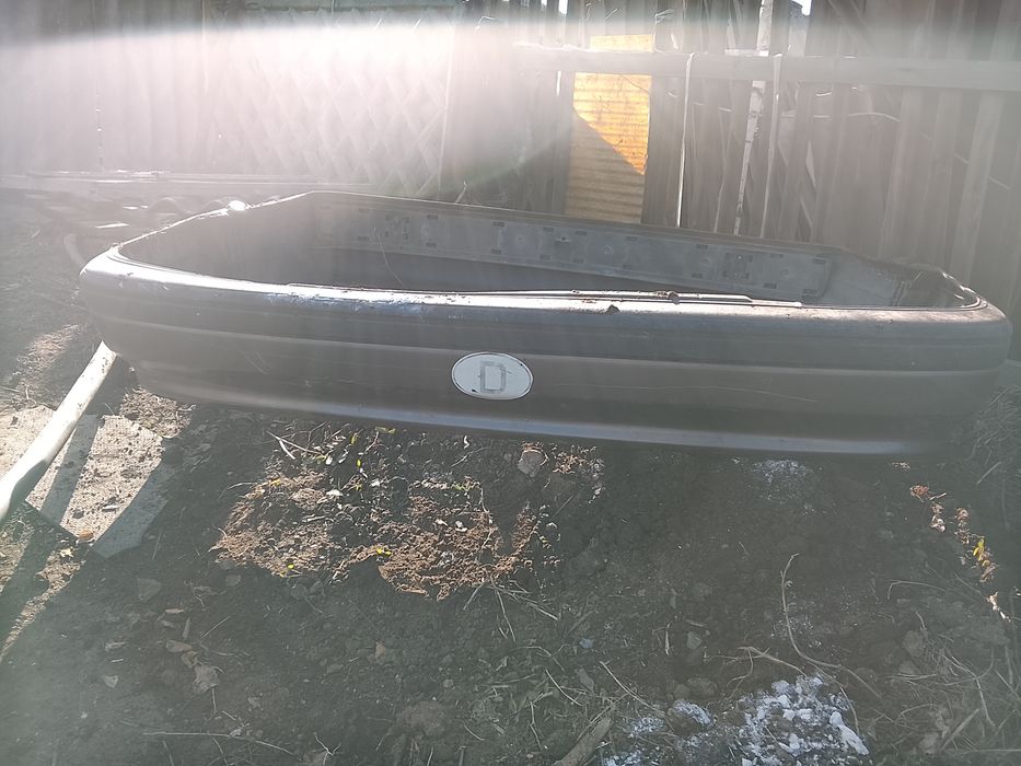 Автомобильный бампер