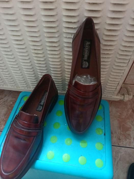 Pantofi bărbați de vînzare