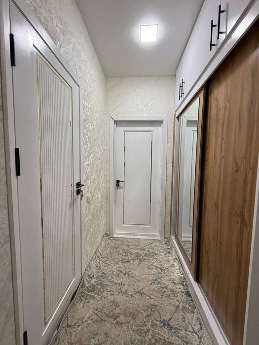 Срочно сдаю.Юнусабад-13 ЖК Икат 1/4/11