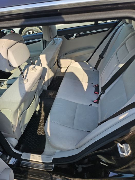Mercedes c220 170 cp