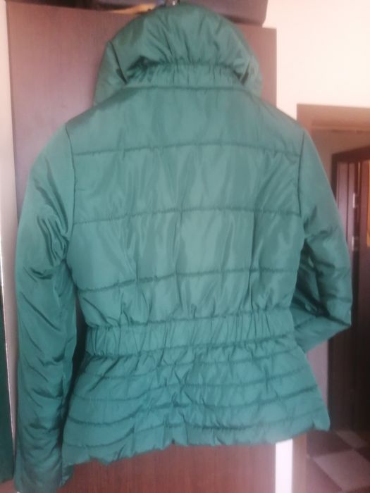 Яке, дамско, носени 1 месец, няма забележки.