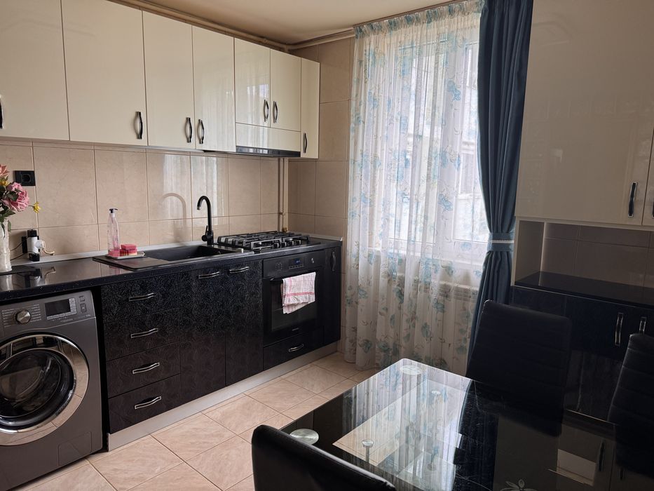 Apartament 3 camere complet utilat