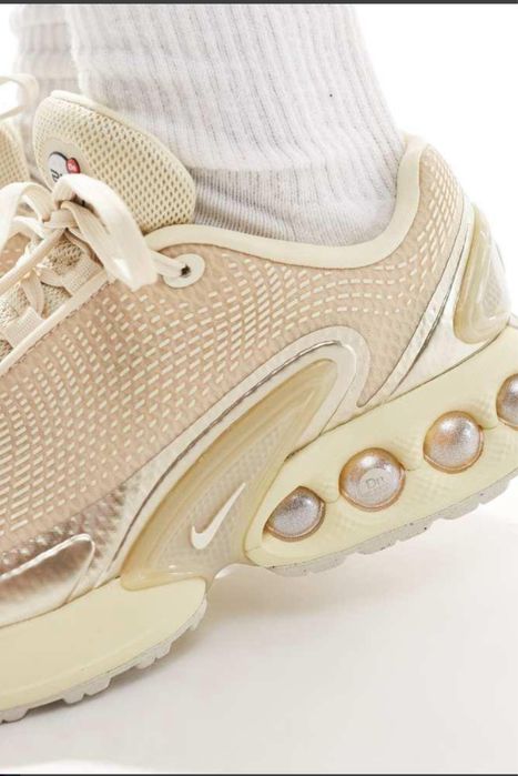 Nike Air max DN gold