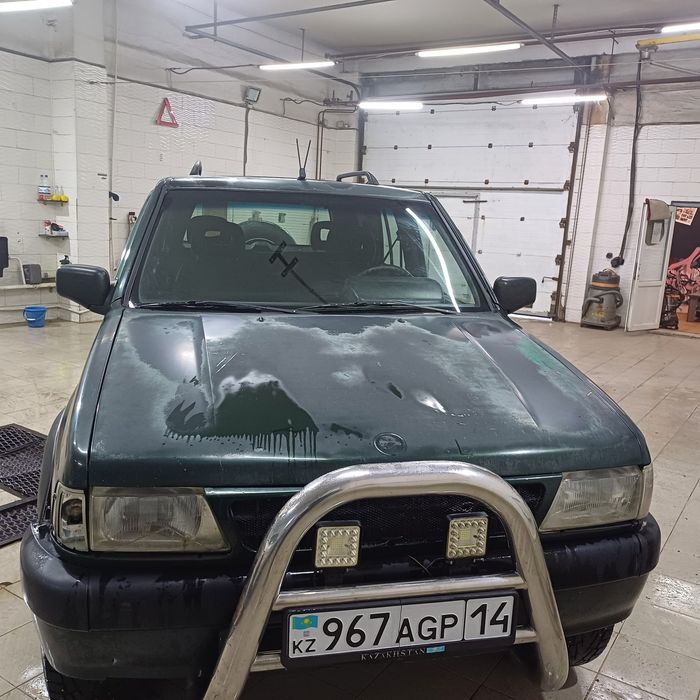 Продам OPEL FRONTERA 2.2 бензин