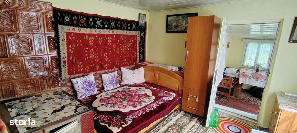Casa locuibila in oras cu 1000mp teren