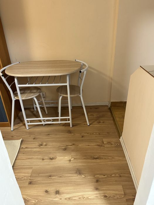 Garsoniera de vanzare