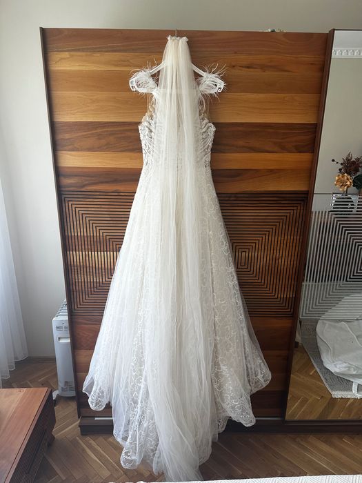 Сватбена Рокля и аксесоари