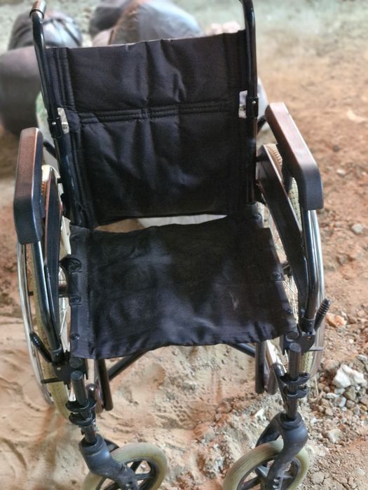 Инвалидное кресло