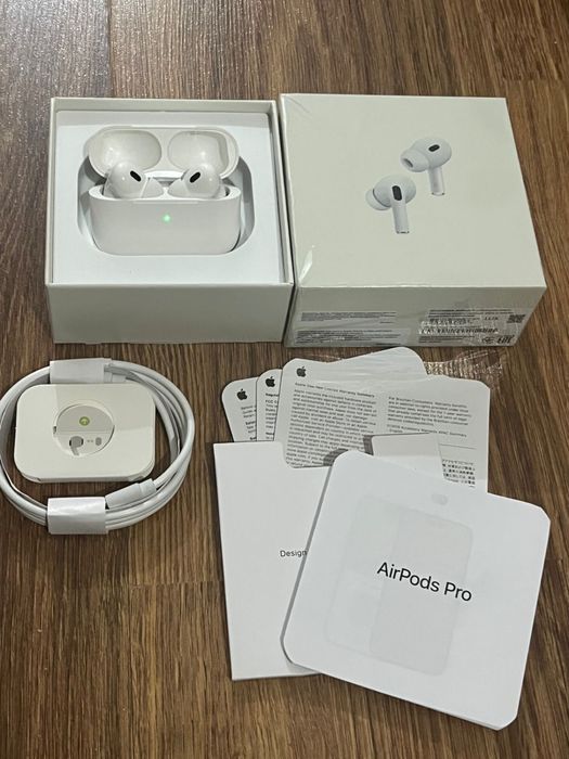 Продам ейр подс про