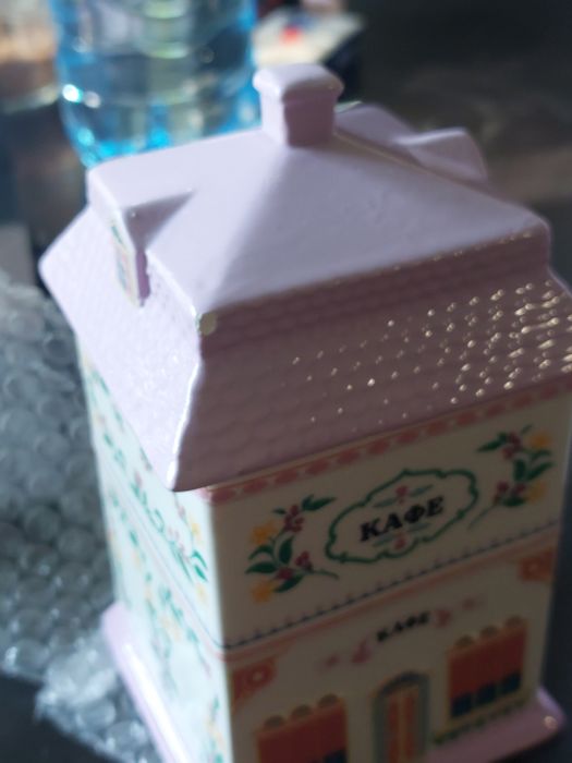 Кутията на Charly wilde за 8.март