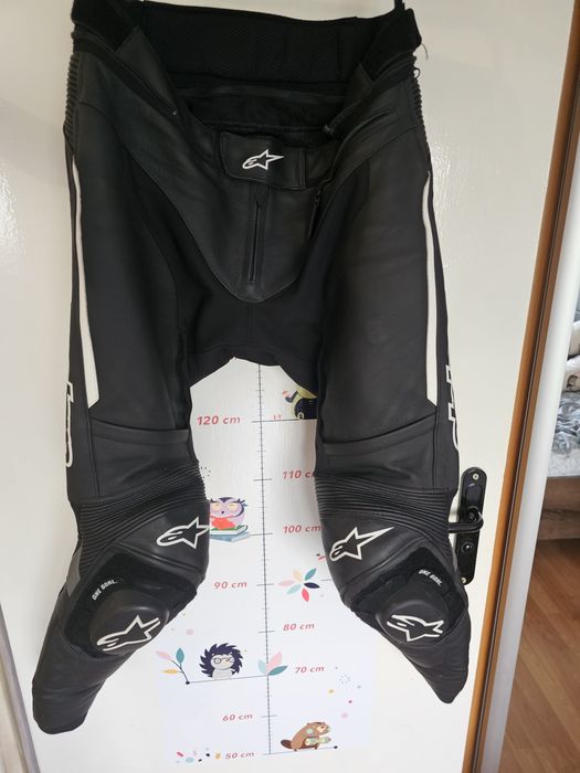 Alpinestars 52 на две части