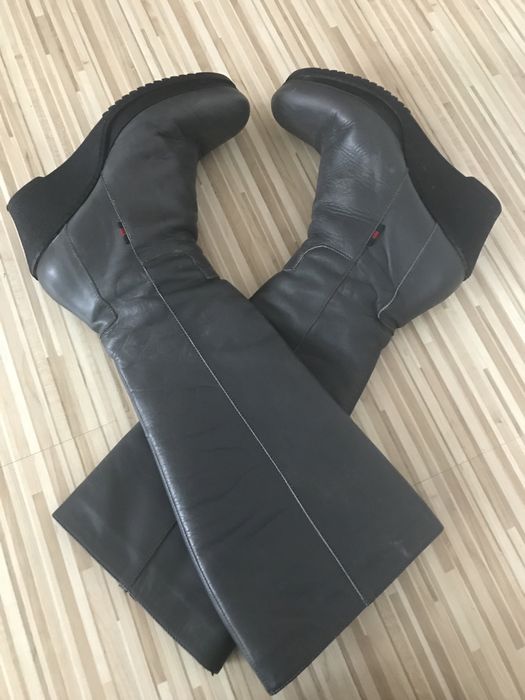 Дамски зимни ботуши