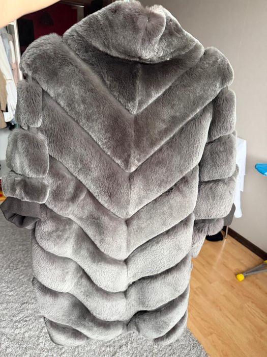 Продам зимнюю шубу