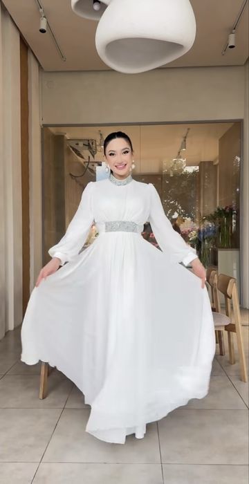 Платье вечернее.