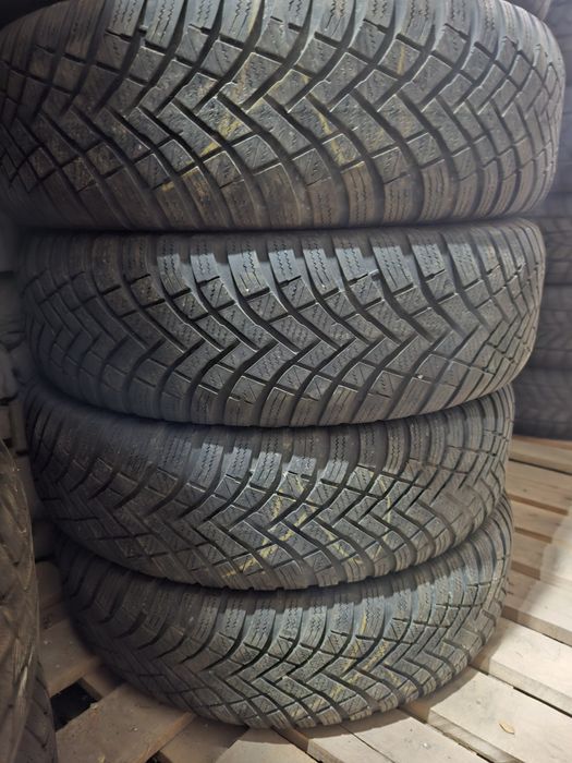Продам шины. 215/65/16 семперит