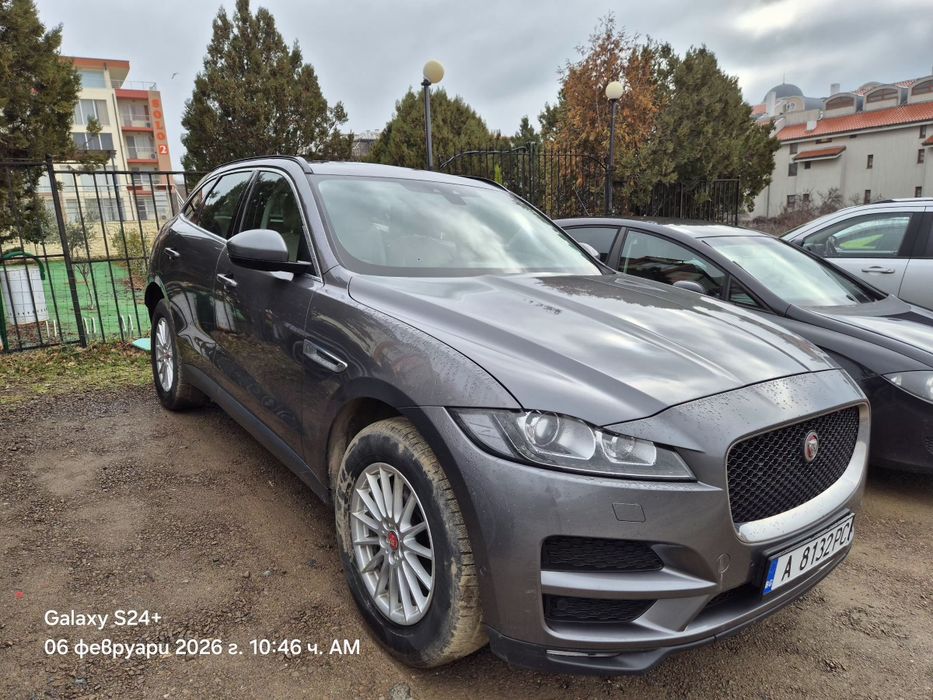 Jaguar F pace ES