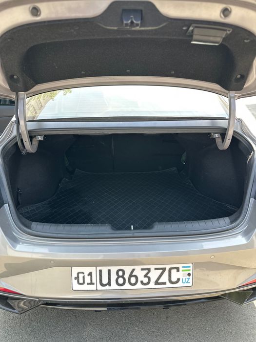 Продается Hyundai Elantra 2021