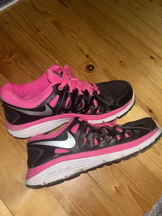 Маратонки Nike