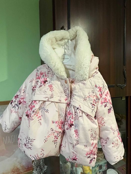 Next бебешко яке 12-18 месеца