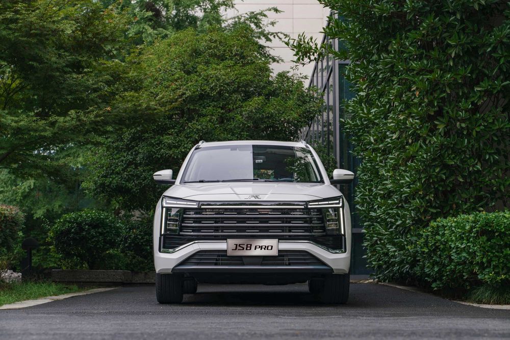 JAC JS8 — 7 o‘rinli, 2025