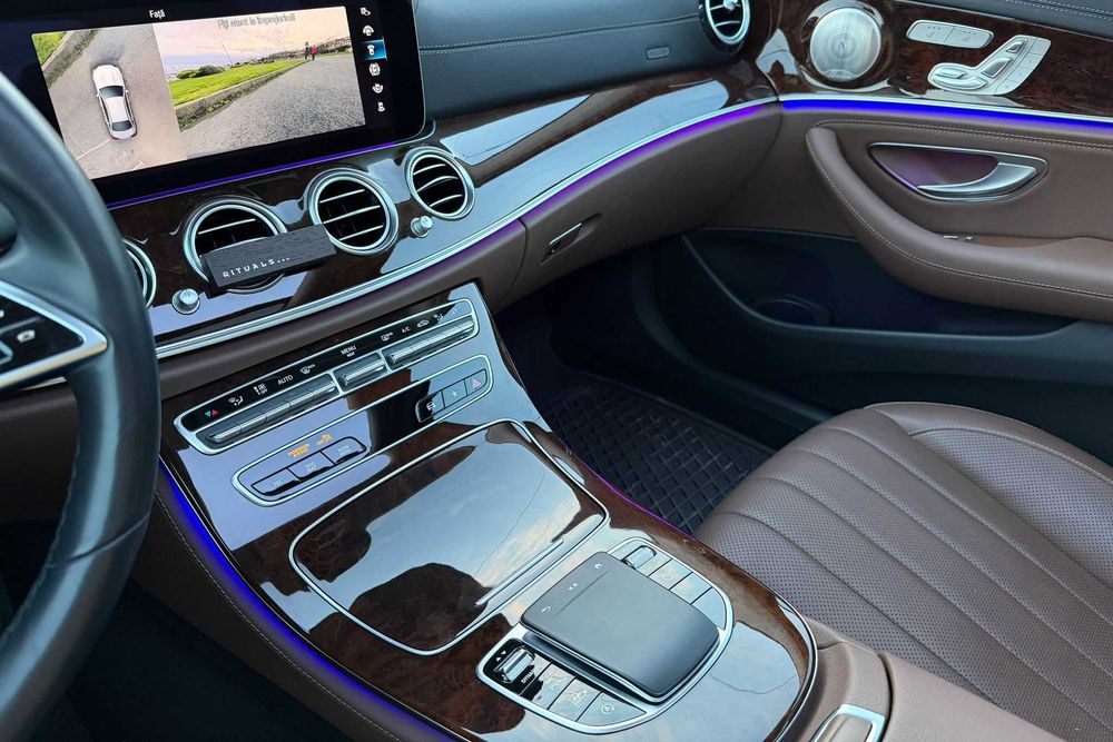 Mercedes-Benz E 350 9G-Tronic Exclusive Camera 360° Soft Close Pano