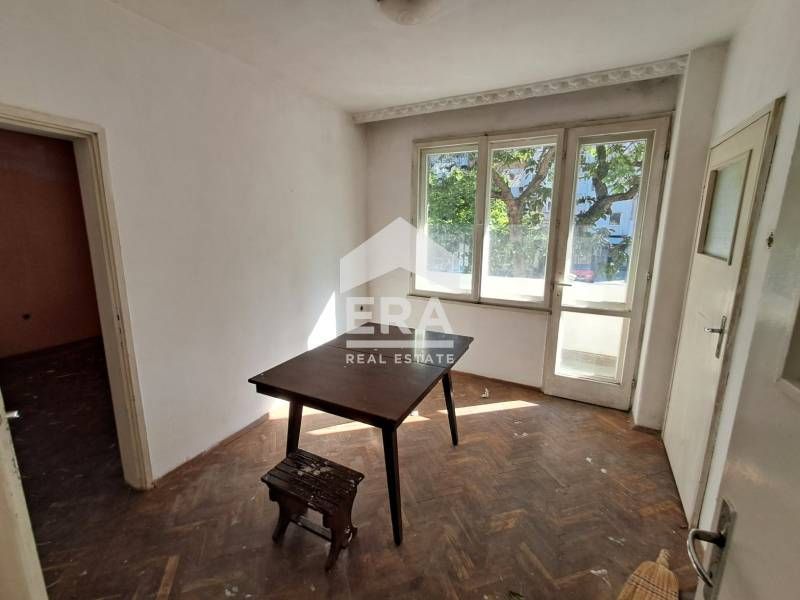 Дава се под наем Двустаен апартамент в Варна, Лятно кино Тракия - 47 кв.м за 332 € - Снимка #5