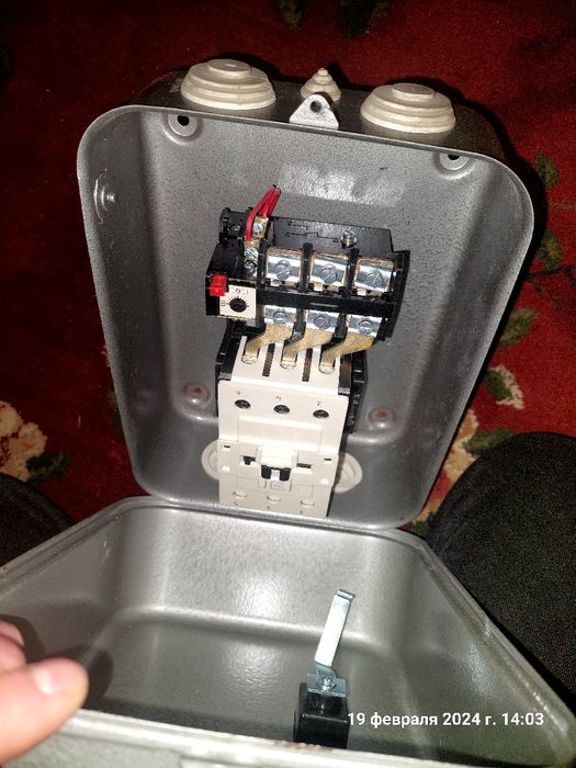 Шит пускатель продаётся