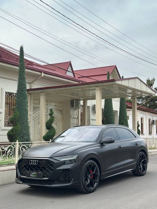 Audi Q8 RS tuning qilingan