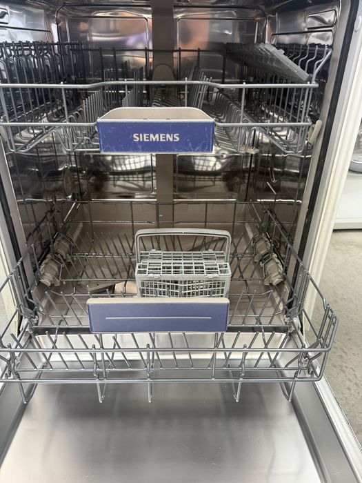 Съдомиялна машина за полу вграждане Siemens Iq500 60 см