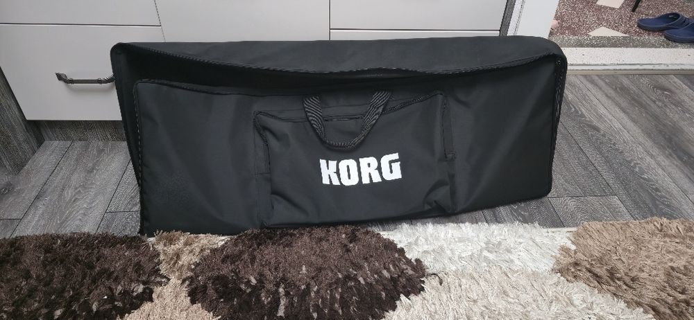 Husa Korg pa5 61 keys