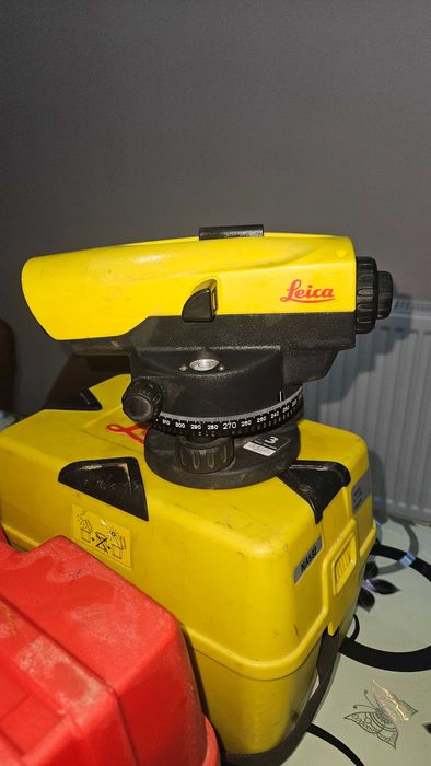 Nivela optica  hilti pol10  leica na532