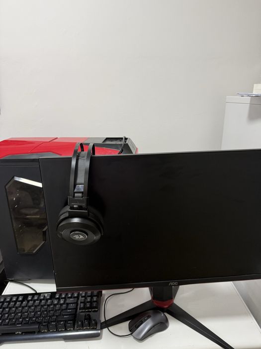 vand unitate + monitor +casti+mouse+cabluri