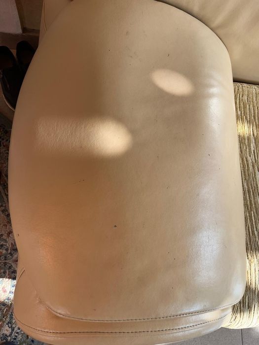 Срочно продам диван!