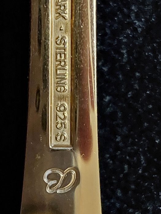 Позлатена сребърна лъжичка 2004г.