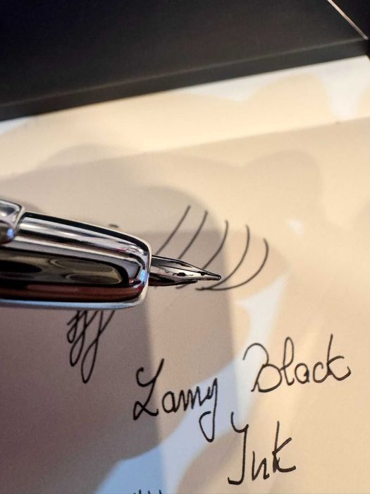 Stilou Majohn A1 - stilou tip Pilot Capless