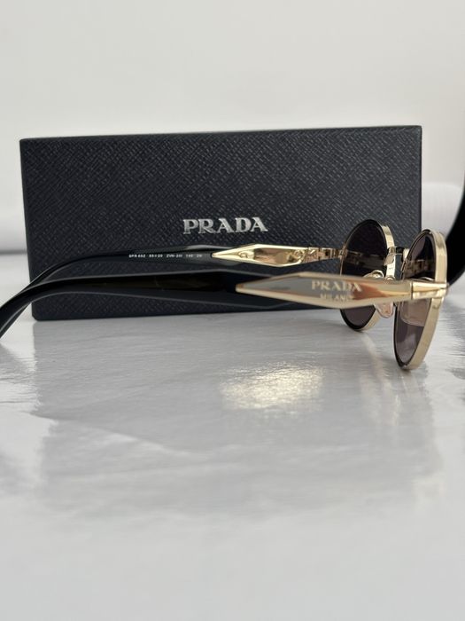 Солнцезащитные очки Prada оригинал