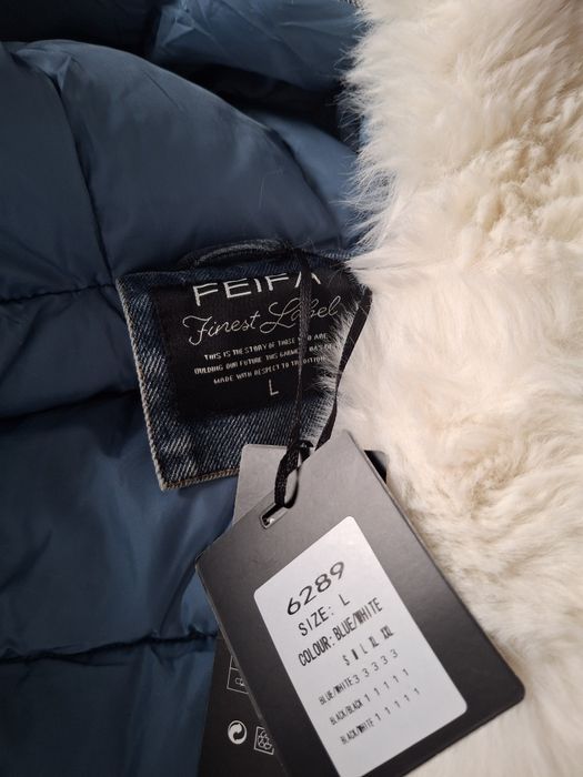 Дънково яке с голям пух, по етикет L но отговаря на S/M.