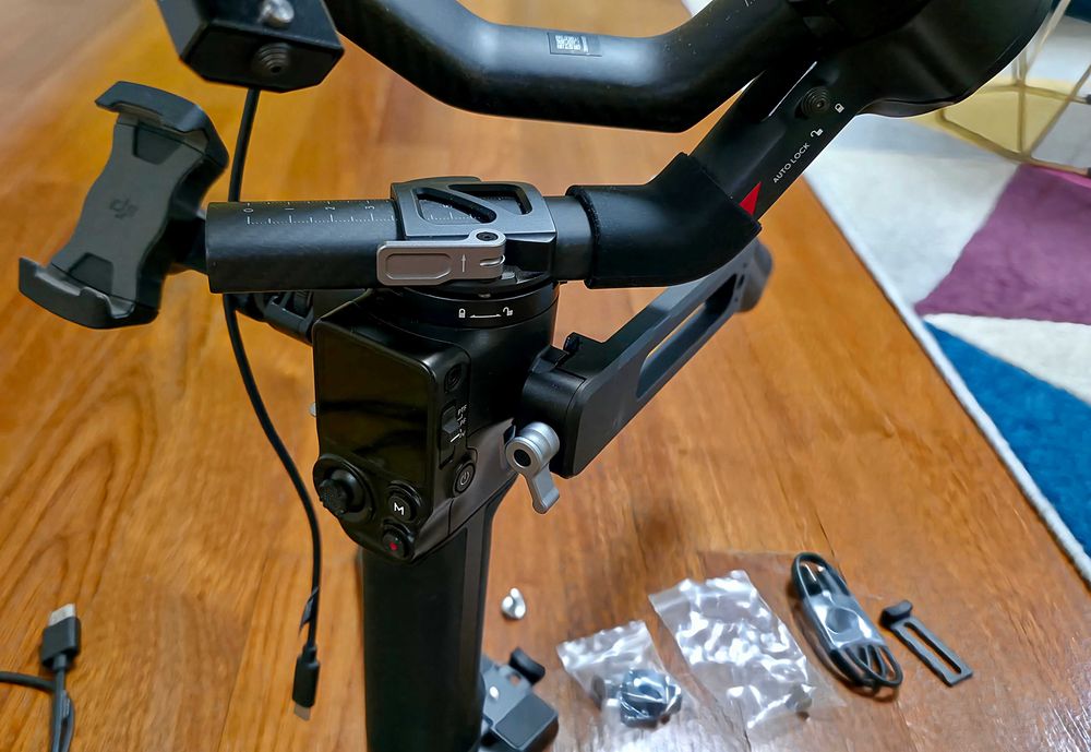 Гимбъл / Стабилизираща система DJI Ronin RS4 Pro Combo