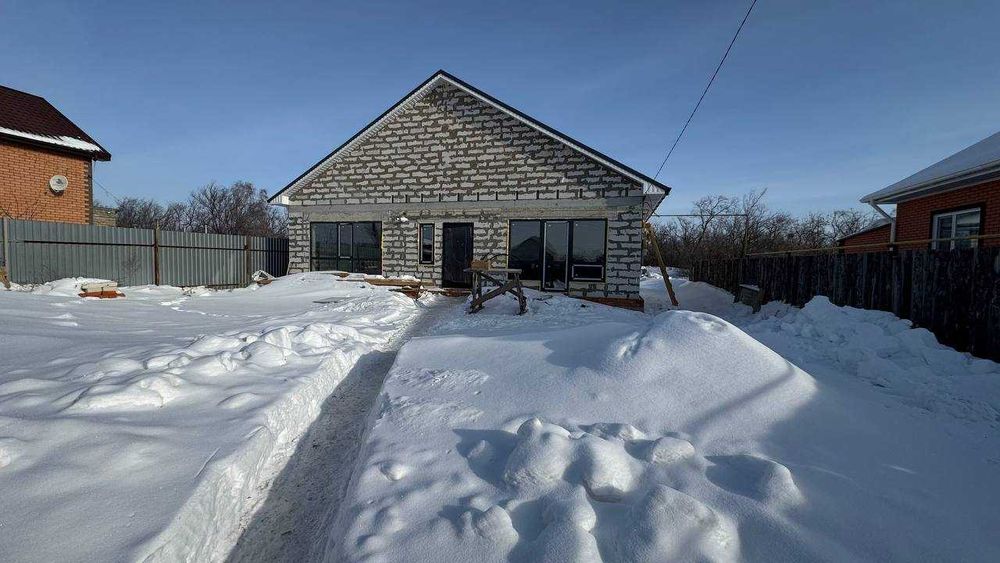 Дом . Костанай, жилой массив Дружба