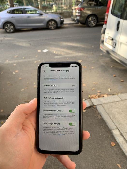 IPhone 11 Impecabil Negru Black Space Gray 64 GB 83% baterie