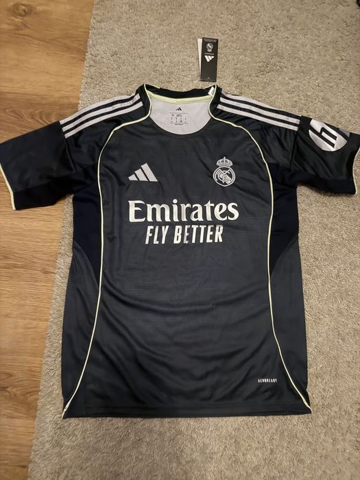 Tricou real madrid