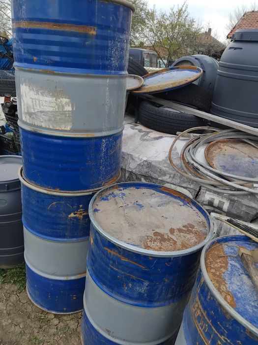 Метални варели  200 л