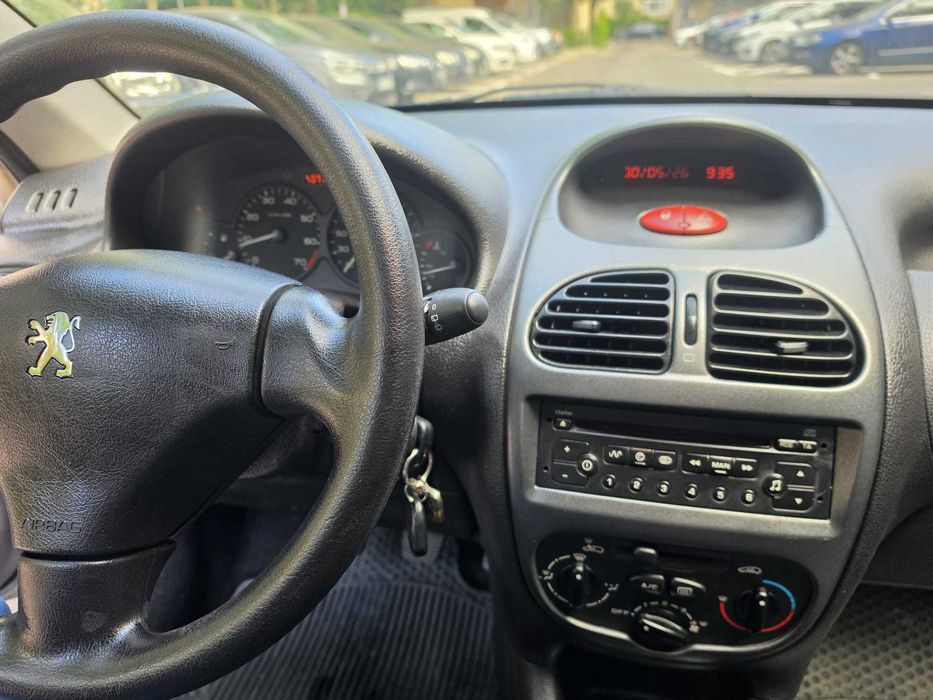 PEUGEOT 206 1.4 Benzina - 5 Usi