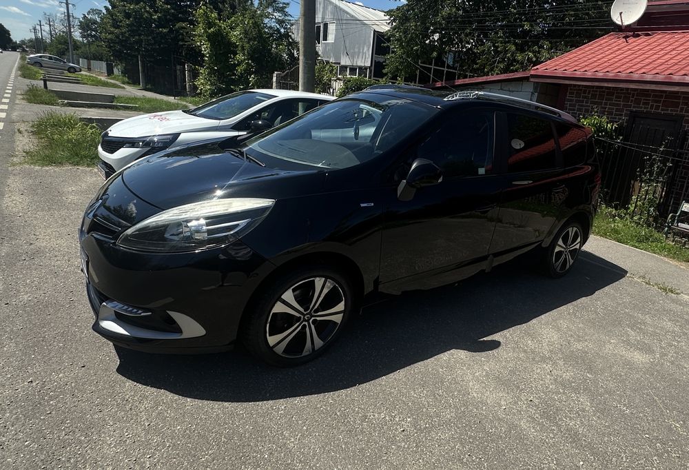RENAULT Grand Scenic 2015