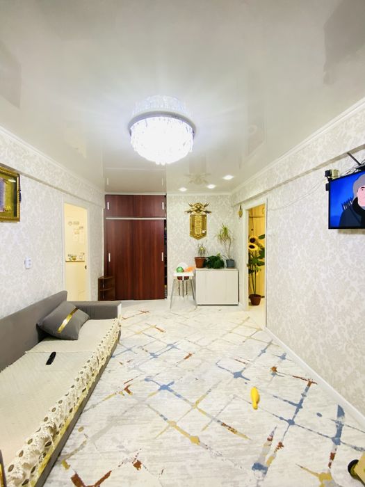 Продам 4х ком квартиру на 17 мкр 5 этаж