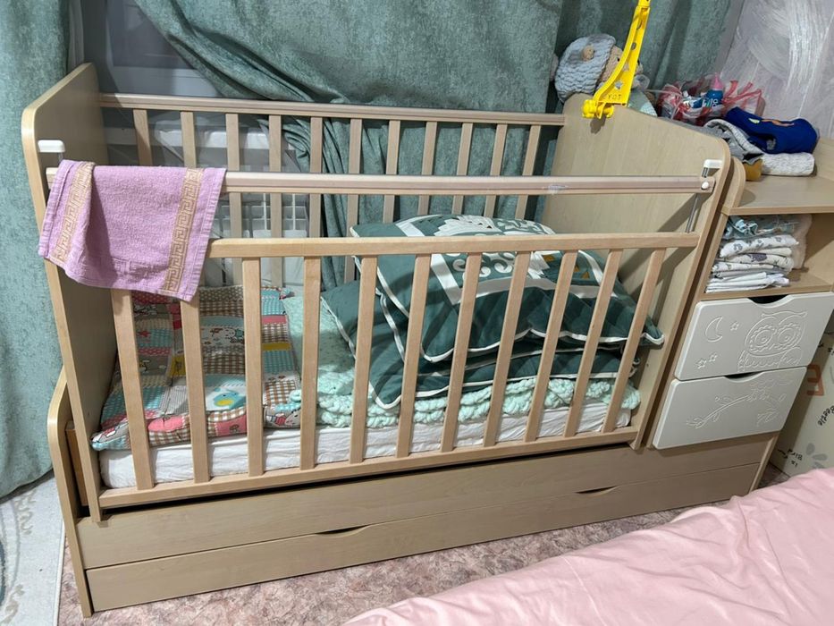 Детская кровать б/у