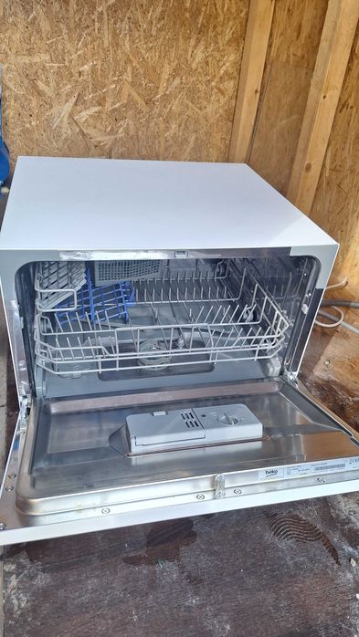Masina de spalat vase Beko DTC36610W