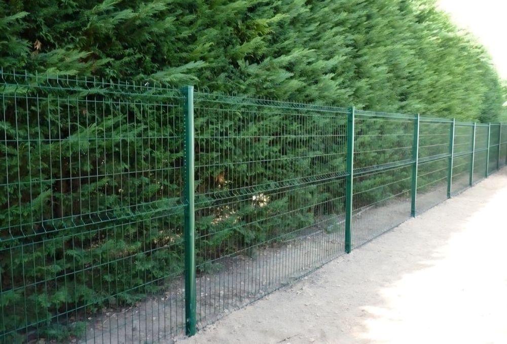 Garduri din plasa burdurata